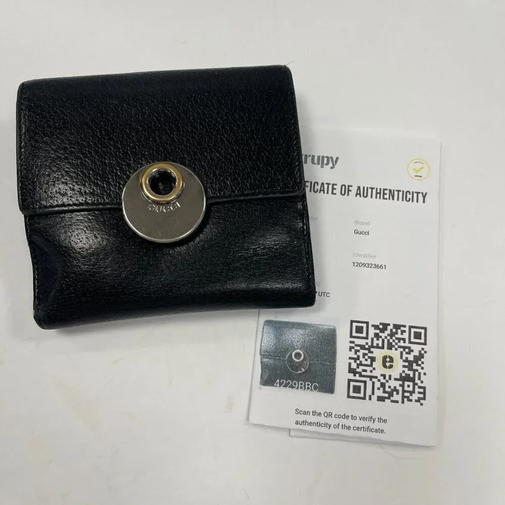 Gucci Eclipse Insignia Black Leather Compact Wallet - Preowned - Picture 5 of 14